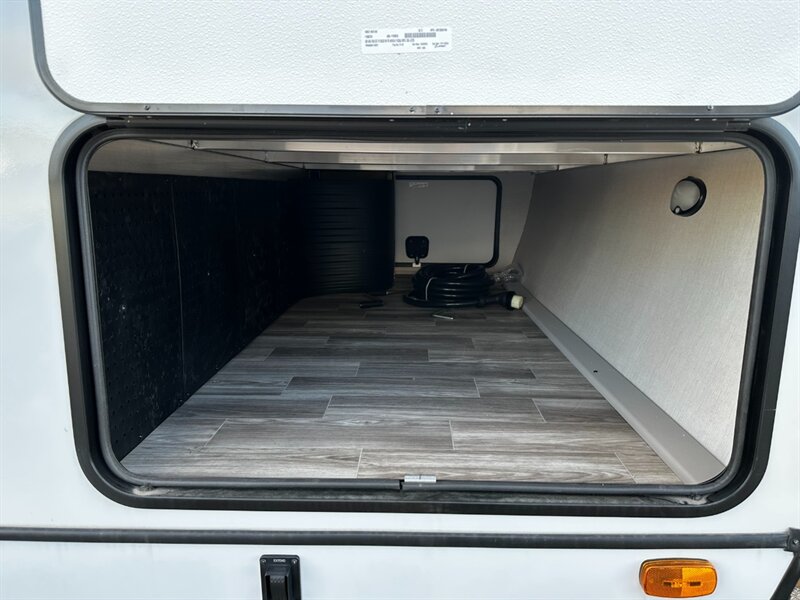 2025 Forest River Vibe 2800RL   - Photo 6 - Goshen, IN 46526