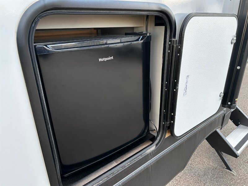 2025 Forest River Vibe 2800RL   - Photo 7 - Goshen, IN 46526