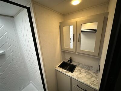 2025 Forest River Vibe 2800RL   - Photo 19 - Goshen, IN 46526