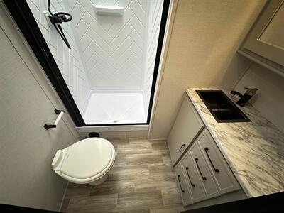 2025 Forest River Vibe 2800RL   - Photo 17 - Goshen, IN 46526