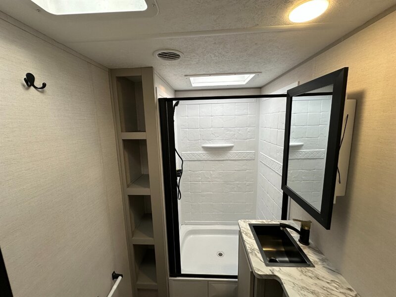 2025 Forest River Vibe 2600BH   - Photo 21 - Goshen, IN 46526