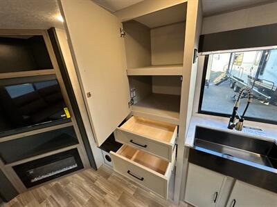 2025 Forest River Vibe 2600BH   - Photo 15 - Goshen, IN 46526