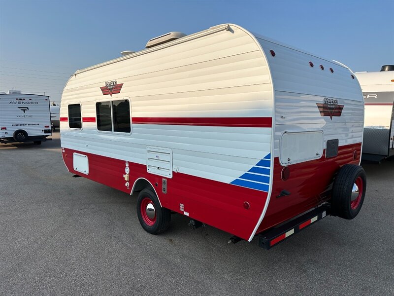 2019 Riverside Retro 190BH - Photo 4 - Goshen, IN 46526