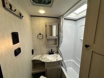 2026 Coachmen Apex Nano 194BHS   - Photo 24 - Goshen, IN 46526