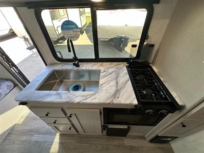 2026 Coachmen Apex Nano 194BHS   - Photo 18 - Goshen, IN 46526