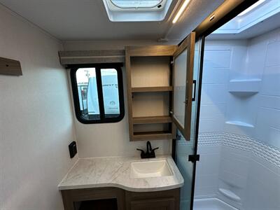 2026 Coachmen Freedom Express Ultra Lite 22MLS   - Photo 29 - Goshen, IN 46526