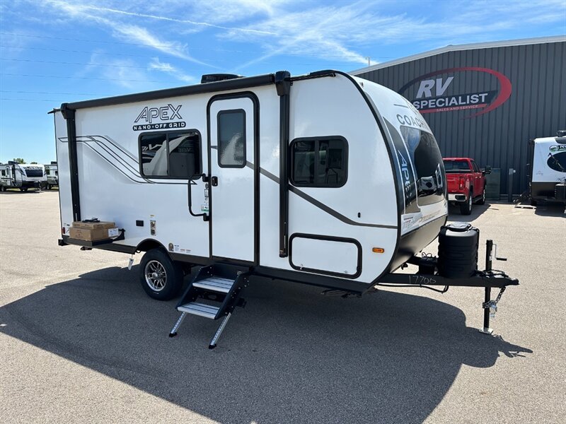 2026 Coachmen Apex Nano 185BH - Photo 4 - Goshen, IN 46526