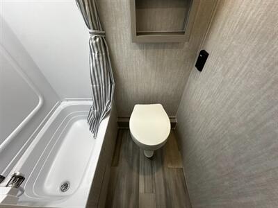 2026 Coachmen Apex Nano 185BH   - Photo 18 - Goshen, IN 46526