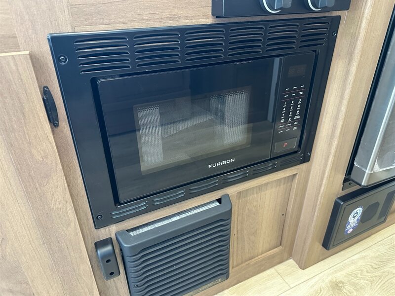 2026 Coachmen Apex Nano 203RBK   - Photo 19 - Goshen, IN 46526