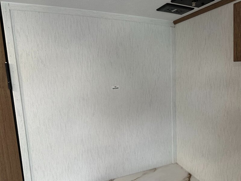 2026 Coachmen Apex Nano 203RBK   - Photo 22 - Goshen, IN 46526