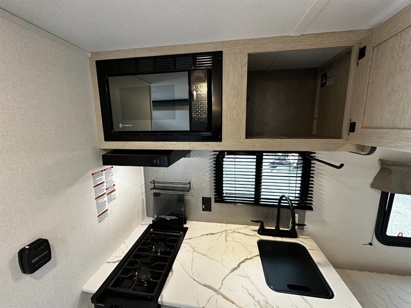 2026 Coachmen Northern Spirit Compact 160BH - Photo 16 - Goshen, IN 46526