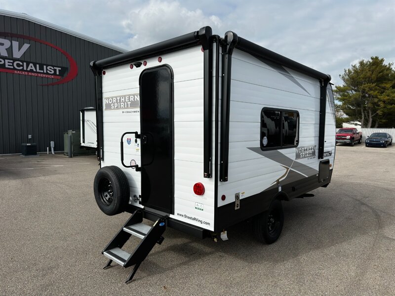 2026 Coachmen Northern Spirit Compact 160BH - Photo 2 - Goshen, IN 46526