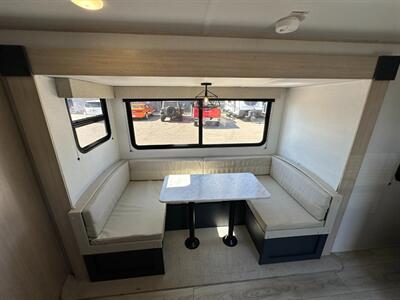 2025 Prime Time Avenger 24BHSLE   - Photo 22 - Goshen, IN 46526