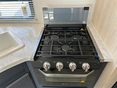 2025 Prime Time Avenger 24BHSLE   - Photo 14 - Goshen, IN 46526