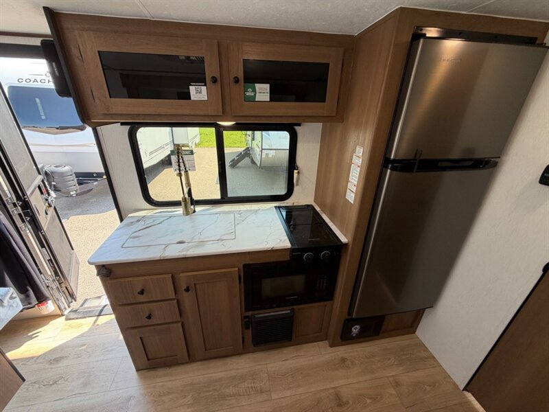 2026 Coachmen Apex Nano 203RBK - Photo 13 - Goshen, IN 46526
