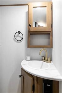 2026 Coachmen Apex Nano 183BH   - Photo 17 - Goshen, IN 46526