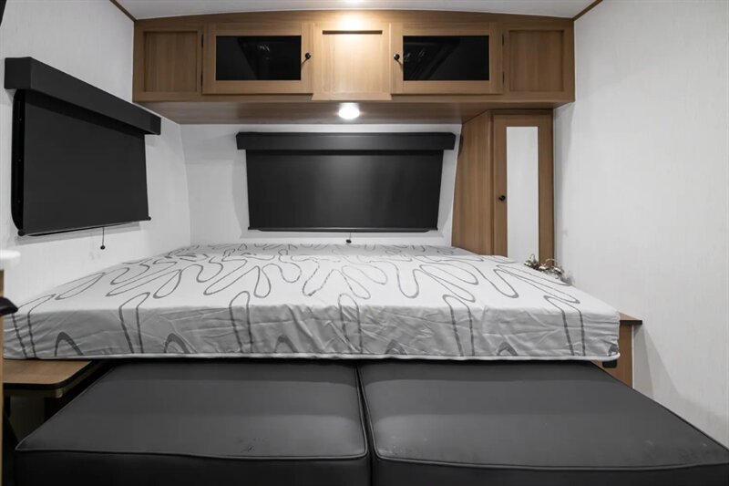 2026 Coachmen Apex Nano 183BH - Photo 7 - Goshen, IN 46526
