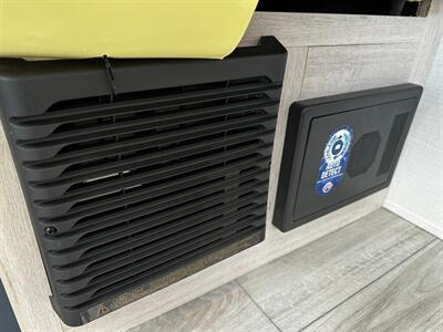 2025 Prime Time Avenger 17FQS   - Photo 15 - Goshen, IN 46526