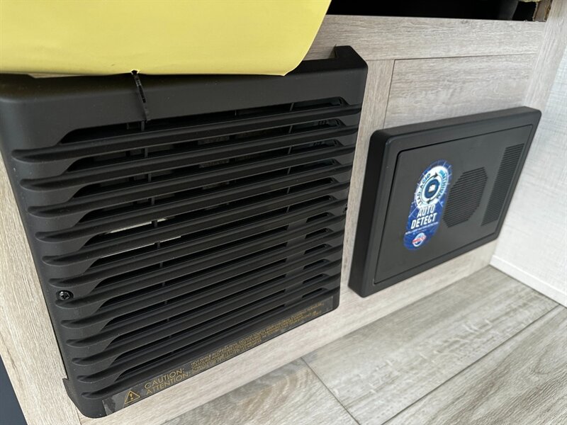 2025 Prime Time Avenger 17FQS   - Photo 15 - Goshen, IN 46526