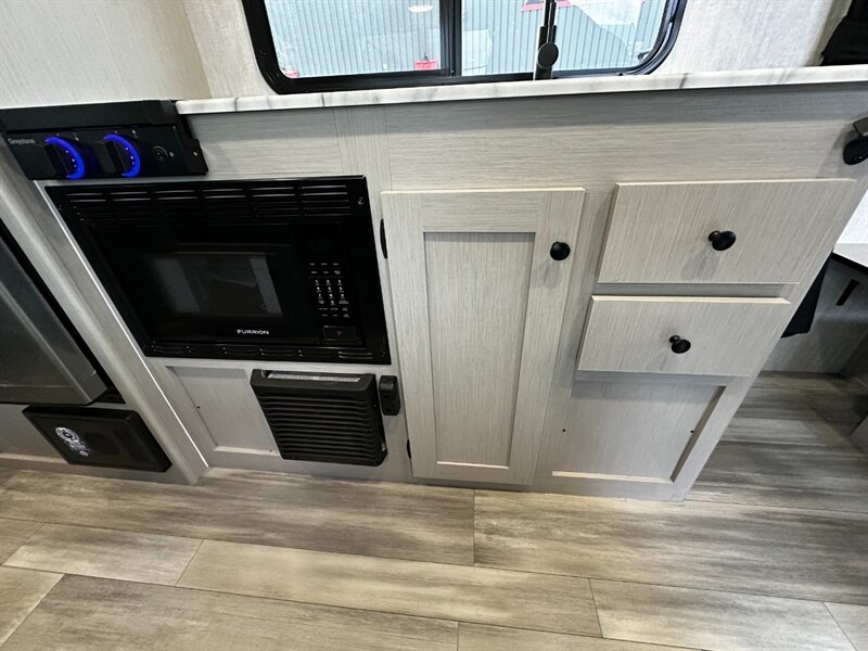 2026 Coachmen Apex Nano 186BH - Photo 18 - Goshen, IN 46526