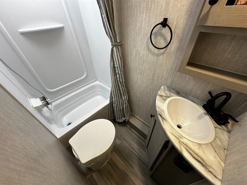 2026 Coachmen Apex Nano 186BH - Photo 23 - Goshen, IN 46526