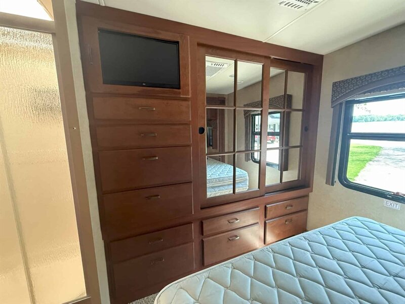 2015 Jayco Precept 31UL - Photo 10 - Goshen, IN 46526