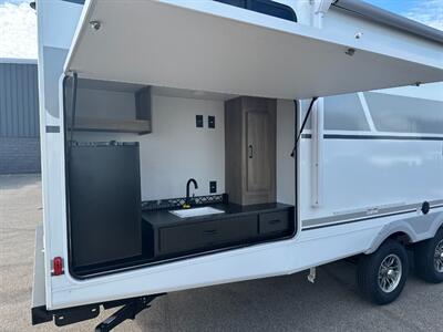 2026 Coachmen Freedom Express Ultra Lite 292BHDS   - Photo 9 - Goshen, IN 46526