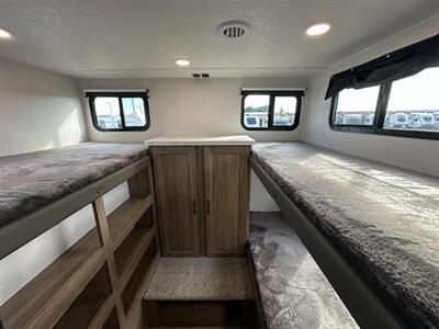 2026 Coachmen Freedom Express Ultra Lite 292BHDS   - Photo 18 - Goshen, IN 46526