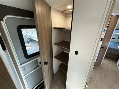 2025 Coachmen Freedom Express Ultra Lite 259FKDS   - Photo 21 - Goshen, IN 46526