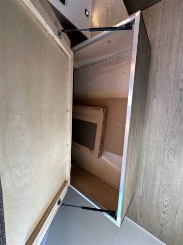 2025 Coachmen Freedom Express Ultra Lite 259FKDS   - Photo 35 - Goshen, IN 46526