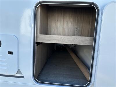 2025 Coachmen Freedom Express Ultra Lite 259FKDS   - Photo 8 - Goshen, IN 46526