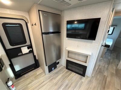 2023 Rockwood Rockwood Mini Lite 2506S - Photo 15 - Goshen, IN 46526