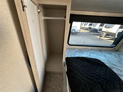 2021 Coachmen Apex Nano 208BHS   - Photo 25 - Goshen, IN 46526