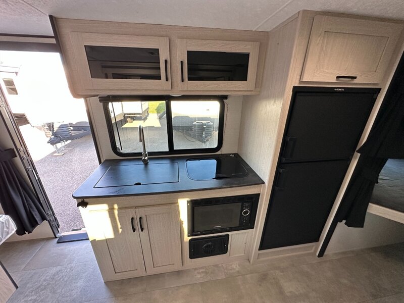 2021 Coachmen Apex Nano 208BHS - Photo 12 - Goshen, IN 46526