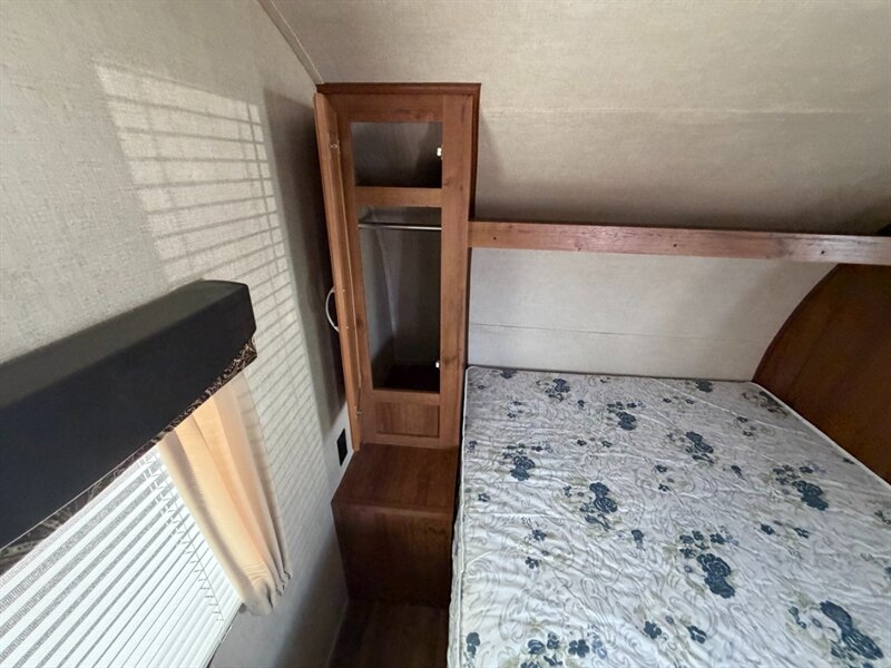 2017 Gulf Stream Ameri Lite 218MB - Photo 11 - Goshen, IN 46526