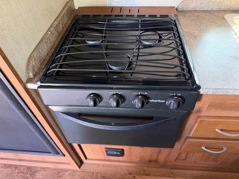 2017 Gulf Stream Ameri Lite 218MB - Photo 14 - Goshen, IN 46526