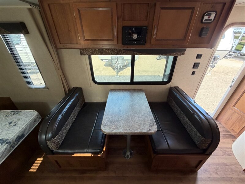 2017 Gulf Stream Ameri Lite 218MB - Photo 8 - Goshen, IN 46526