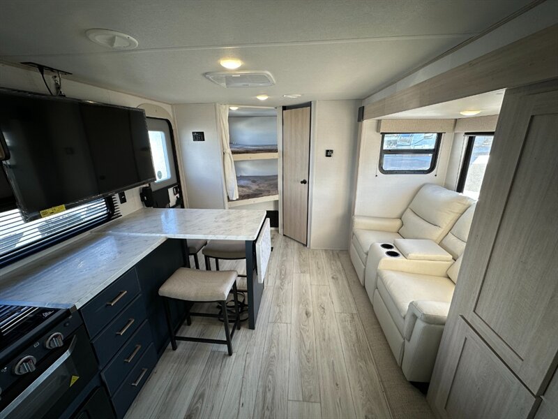 2025 Prime Time Avenger 25MKB - Photo 6 - Goshen, IN 46526