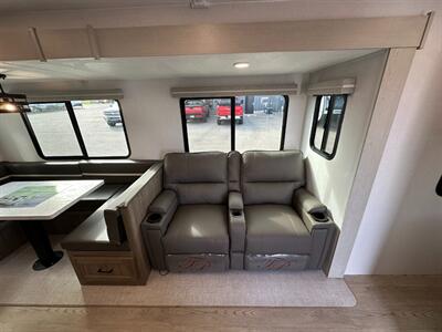 2026 Coachmen Freedom Express Ultra Lite 292BHDS   - Photo 12 - Goshen, IN 46526