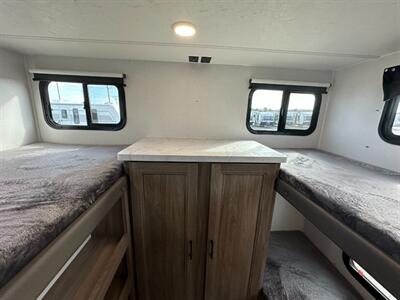 2026 Coachmen Freedom Express Ultra Lite 292BHDS   - Photo 22 - Goshen, IN 46526