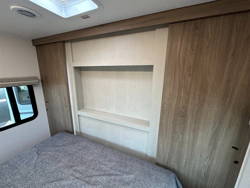 2026 Coachmen Freedom Express Ultra Lite 292BHDS   - Photo 33 - Goshen, IN 46526