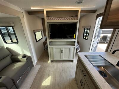 2026 Coachmen Freedom Express Ultra Lite 292BHDS   - Photo 26 - Goshen, IN 46526