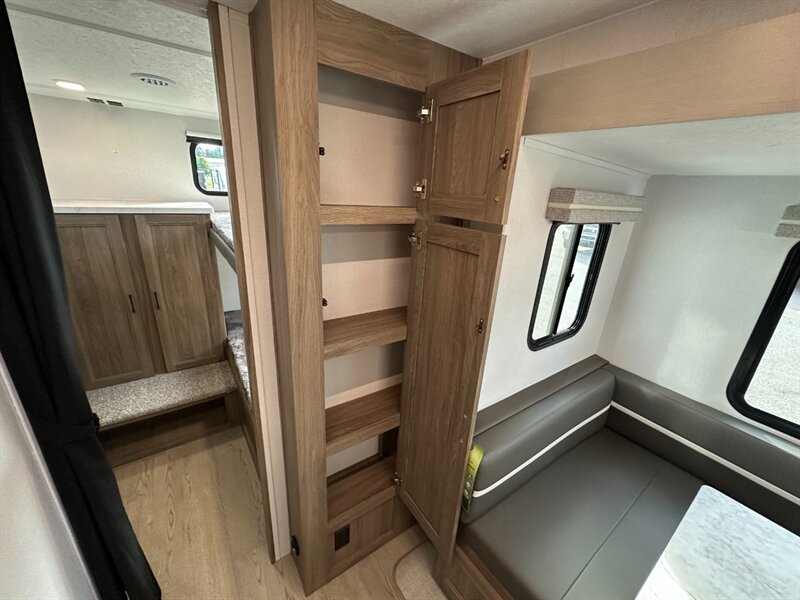 2026 Coachmen Freedom Express Ultra Lite 292BHDS   - Photo 17 - Goshen, IN 46526