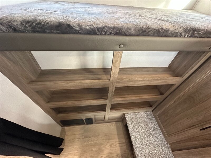 2026 Coachmen Freedom Express Ultra Lite 292BHDS   - Photo 20 - Goshen, IN 46526