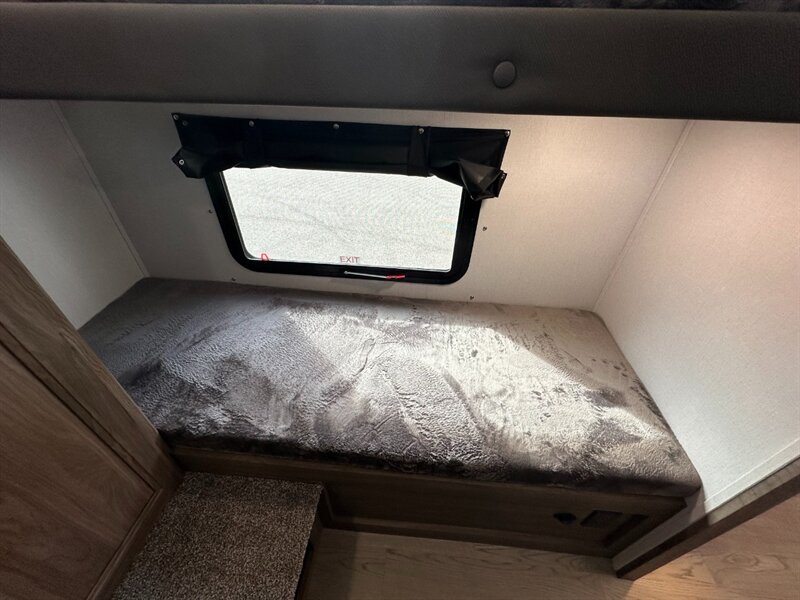 2026 Coachmen Freedom Express Ultra Lite 292BHDS   - Photo 24 - Goshen, IN 46526