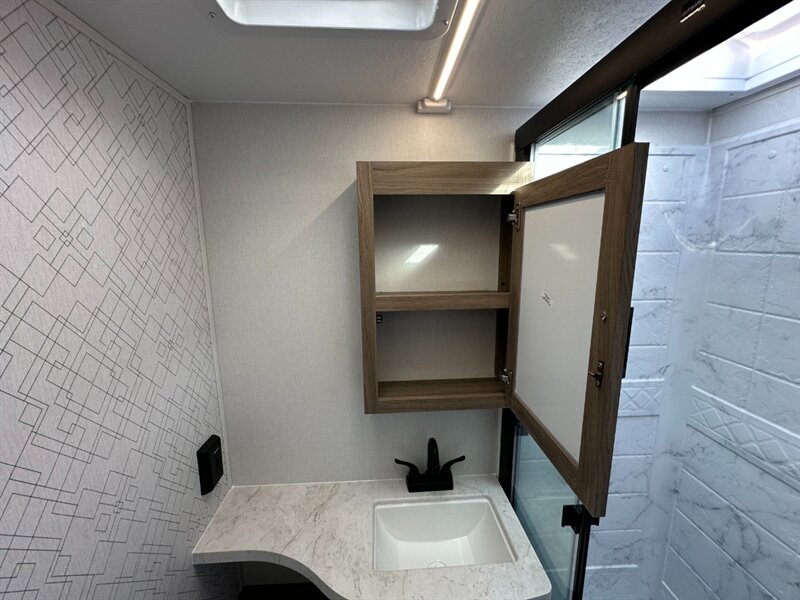 2026 Coachmen Freedom Express Ultra Lite 292BHDS   - Photo 36 - Goshen, IN 46526