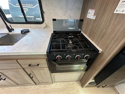 2026 Coachmen Freedom Express Ultra Lite 292BHDS   - Photo 15 - Goshen, IN 46526