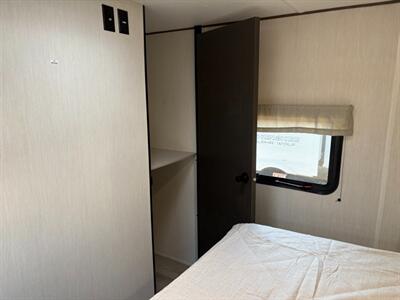 2026 Prime Time Avenger 27REI - Photo 15 - Goshen, IN 46526