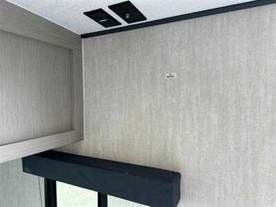 2025 Coachmen Apex Nano 194BHS   - Photo 33 - Goshen, IN 46526