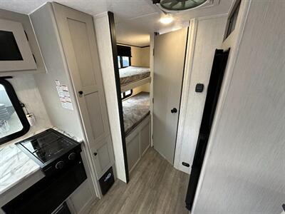 2025 Coachmen Apex Nano 194BHS   - Photo 22 - Goshen, IN 46526